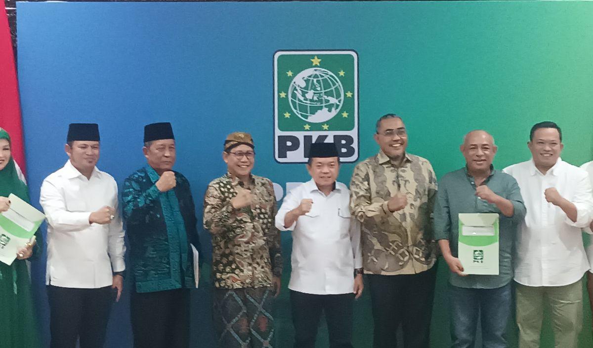"Itulah makanya urusan pilkada ini nyaris tidak ada akhirnya sampai dengan pemberangkatan ke KPU," ucap Abdul Halim.