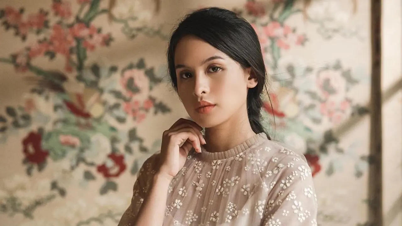 Seleb Kuliah di Luar Negeri (Maudy Ayunda)