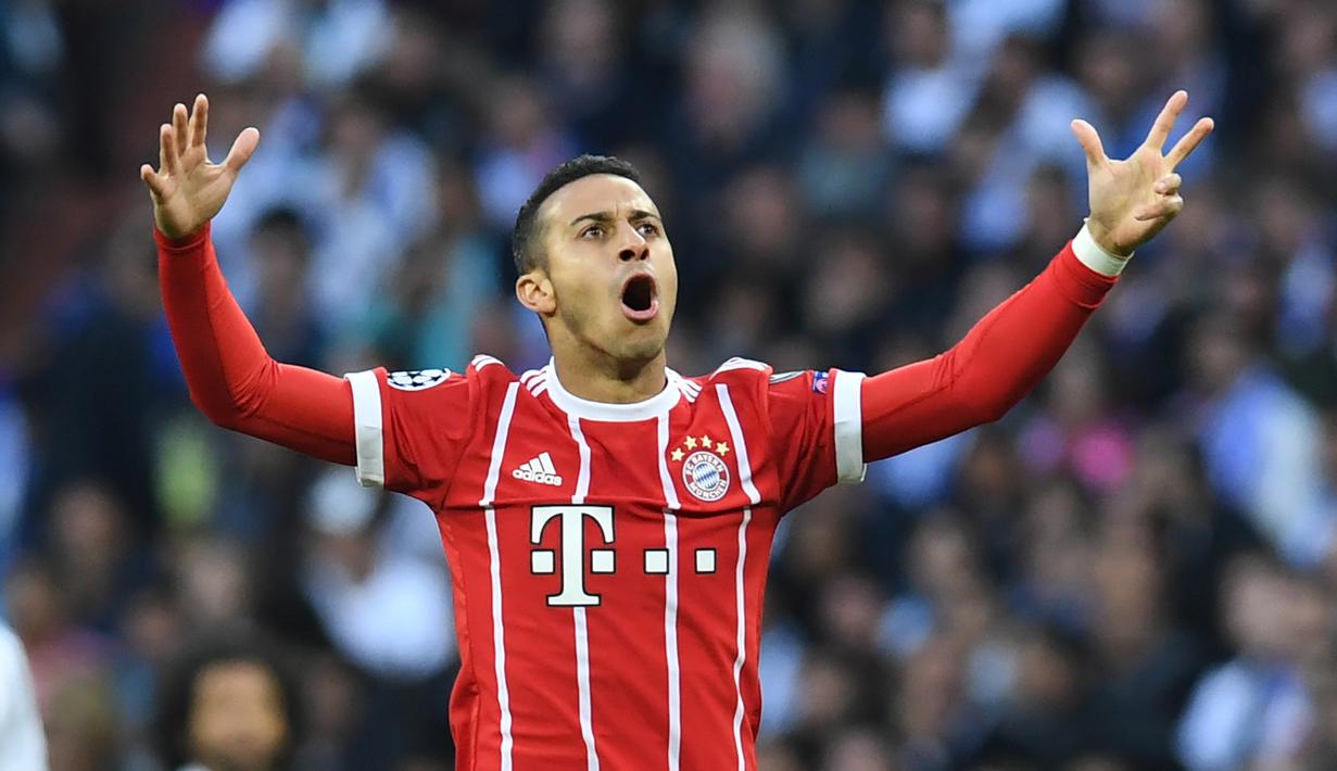 Thiago Alcantara (48 juta euro) - Thiago sempat merasakan didikan akademi Barcelona pada periode 2005-2008 dan masuk skuat senior pada 2013. Kini gelandang asal Itali ini bermain untuk Bayern Munchen. (AFP/Christof Stache)