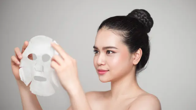 Waktu Yang Tepat Untuk Pakai Masker Wajah Sesuai Jenisnya Beauty Fimela Com