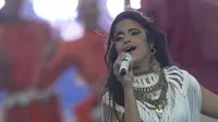 Camila Cabello Tak Terima 'Dicuekin' Fans Liverpool di Panggung Jelang Final Liga Champions
