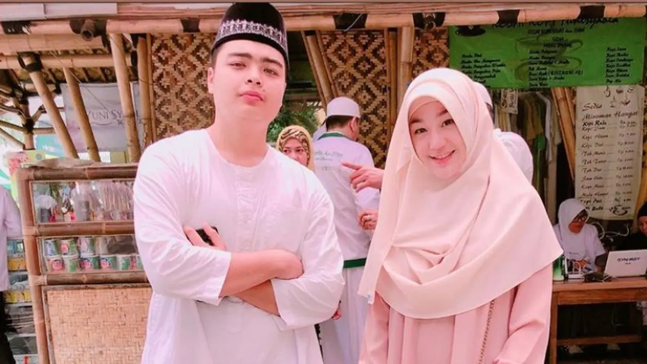 Ameer Azzikra dan Larissa Chou.