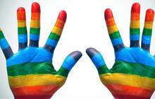 Kaum Bissu Sulsel, LGBT paling dihormati di Indonesia