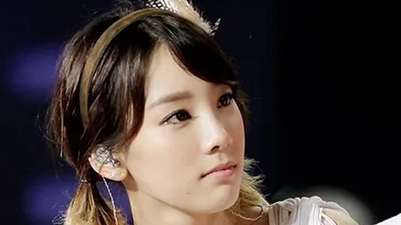 Di balik penampilan vokalnya yang memukau, satu hal yang tetap tak berubah dari Taeyeon adalah tubuh mungilnya yang kerap membuat penggemar menyebutnya sebagai "peri."