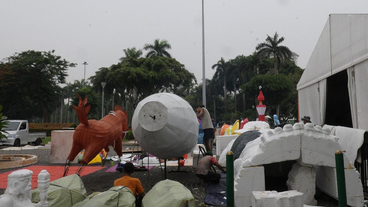 "Jadi nanti di Monas ada video mapping, air mancur menari, dan juga akan ada hiburan," <br>