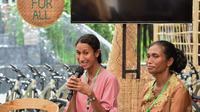 Mama Bambu menghadiri peresmian Dialog Perempuan Inspiratif di Bali Collection Hutan Bambu G20-Nusa Dua, Senin, 14 November 2022. (dok. Biro Humas KLHK)