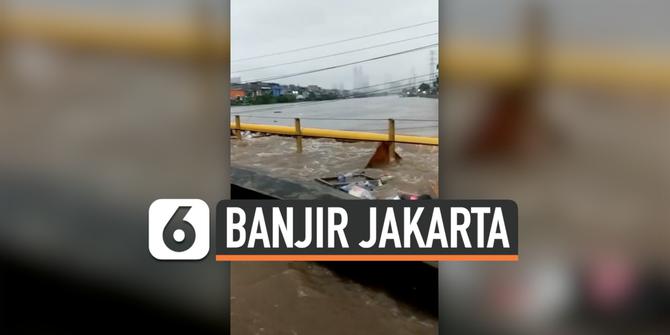VIDEO: Kanal Banjir Meluap di Tomang