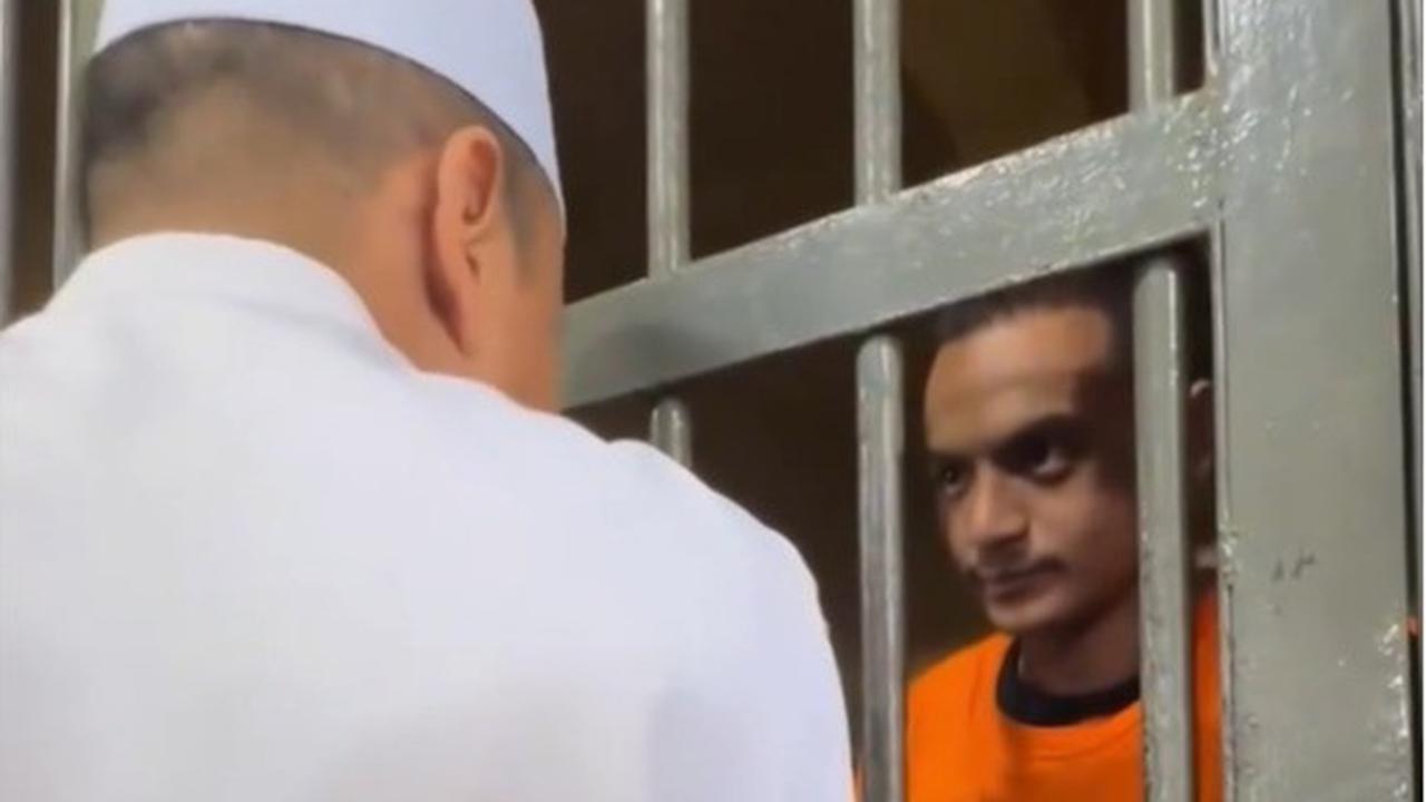 Tak Lagi Berambut Keriting, Ini 5  Potret Terbaru Vadel Badjiedeh Usai Sebulan Ditahan Polres Jaksel