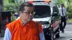 CEO PT Binasawit Abadi Pratama wilayah Kalimantan Tengah, Willy Agung Adipradhana tiba di gedung KPK, Jakarta, Jumat (21/12). Willy diperiksa sebagai tersangka dugaan suap limbah sawit di Danau Sembuluh, Kalteng. (Merdeka.com/Dwi Narwoko)