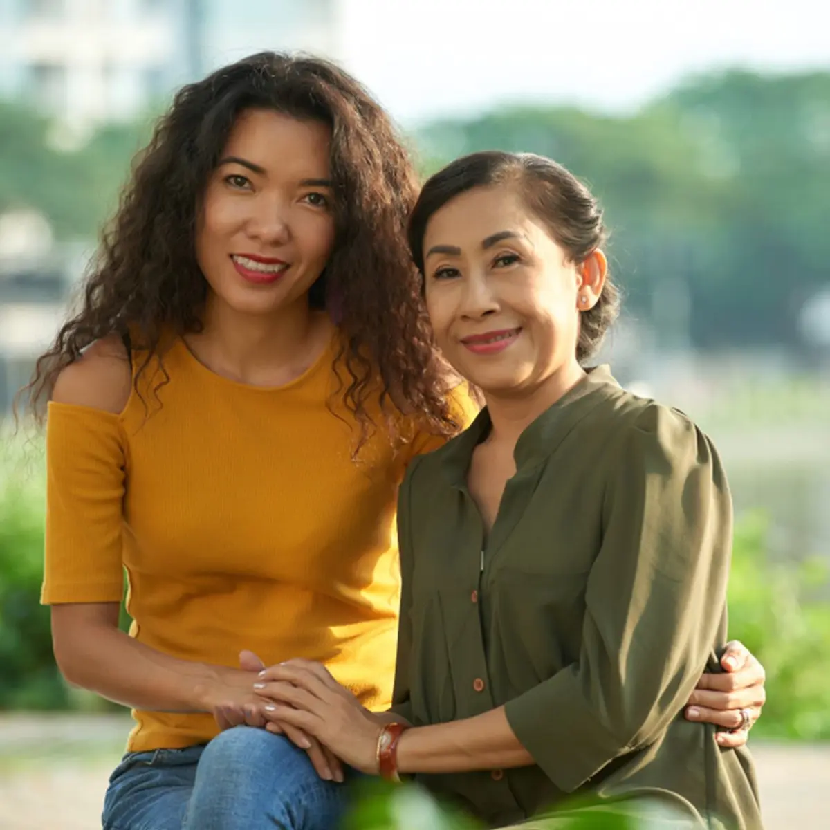 Mengembalikan Senyuman Ibu setelah Ayah Berpulang untuk Selamanya -  Lifestyle Fimela.com