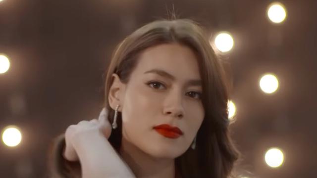 Series Bunga Kembar di Tepi Jalan (Istimewa)