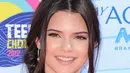 Ini saat Kendall Jenner hadir di Teen Choice Awards di Universall City pada 22 Juli 2012. (JORDAN STRAUSS/INVISION/AP/REX/SHUTTERSTOCK/HollywoodLife)