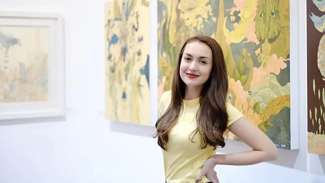 Sudah 9 Tahun Menikah, Ini 6 Potret Romantis Rianti Cartwright dan Suami