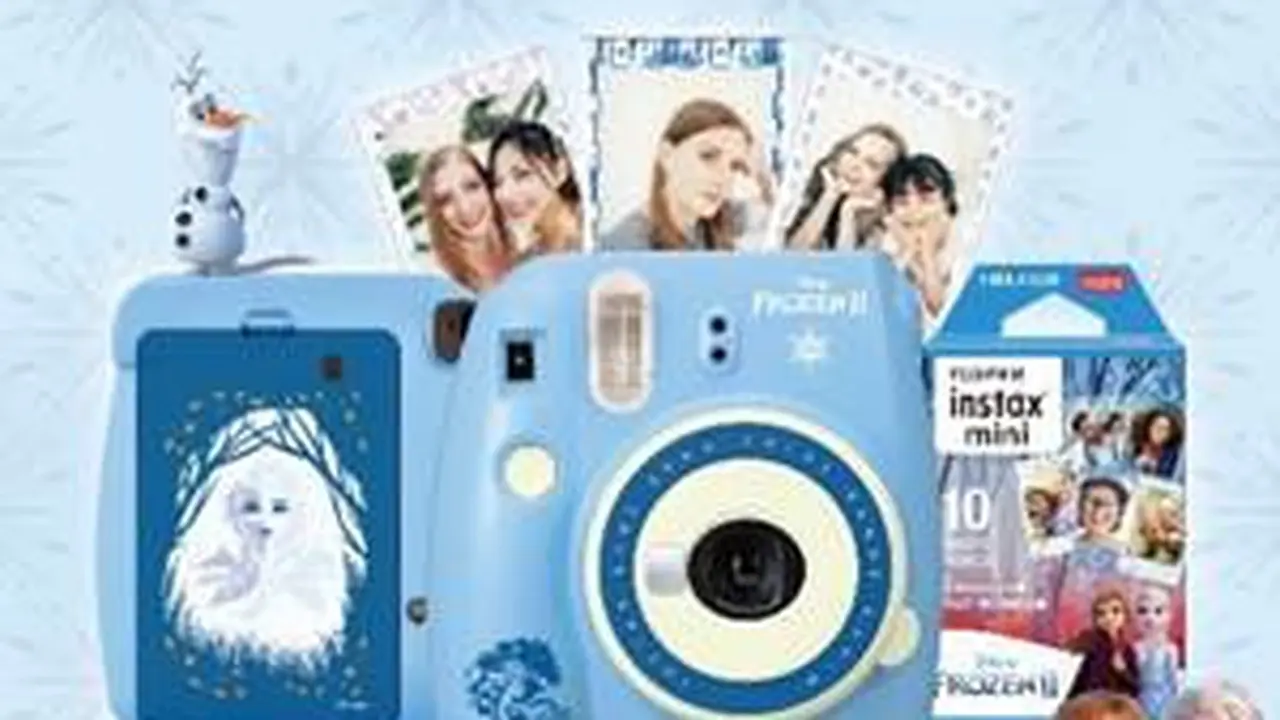 Abadikan Momen Liburan Seru dengan Polaroid Bertema Star Wars dan Frozen 2