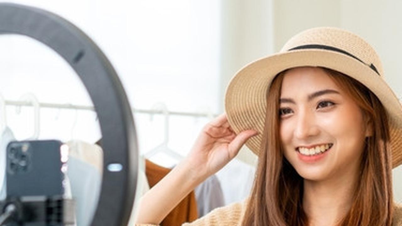 Resmi Kolaborasi, J Trust Bank Kini Bisa Salurkan Pinjaman ke UMKM Lewat FIntech Dana.id