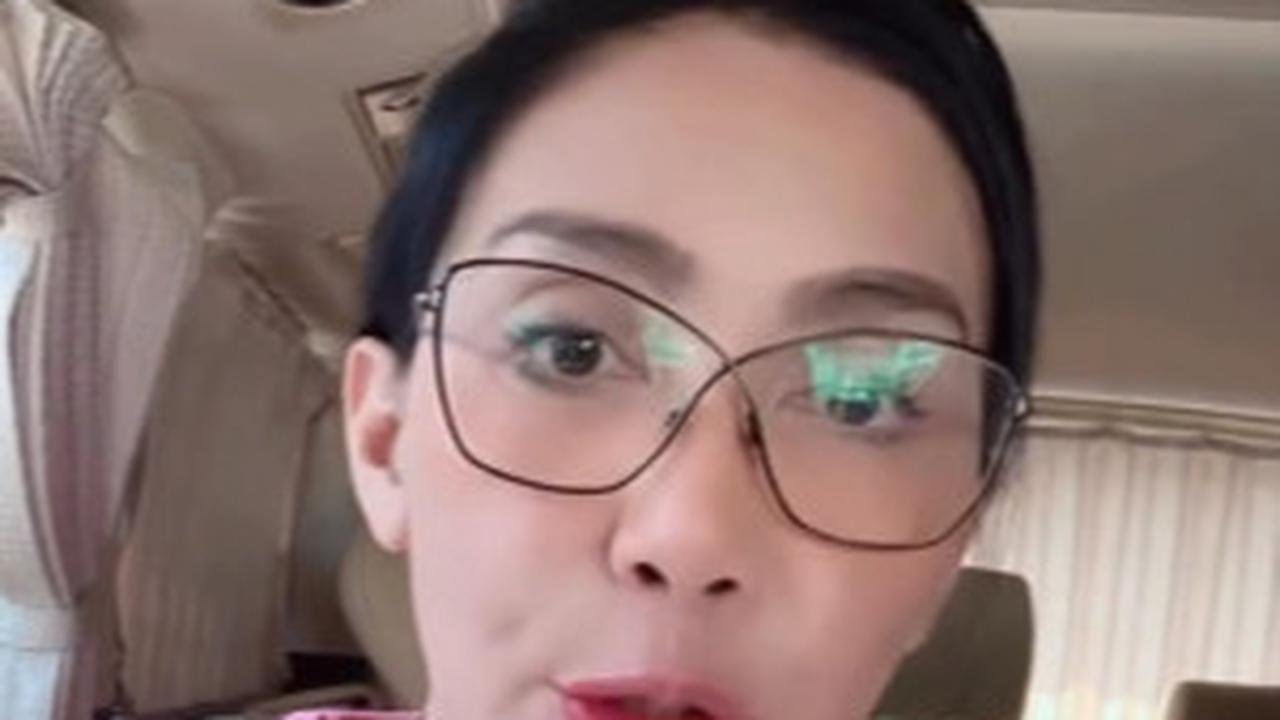 Rieke 'Oneng' Minta Hakim PN Andolo Tuntut Bebas Guru Honorer Supriyani