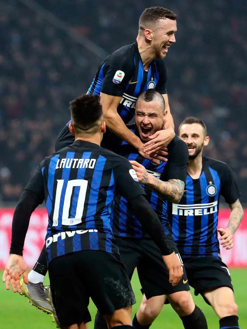 Gol Radja Nainggolan Bawa Inter Milan Kalahkan Sampdoria