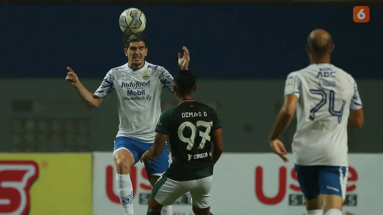 Foto: Kiper Persikabo Tampil Gemilang, Persib Bandung Kembali Petik Hasil Imbang di BRI Liga 1