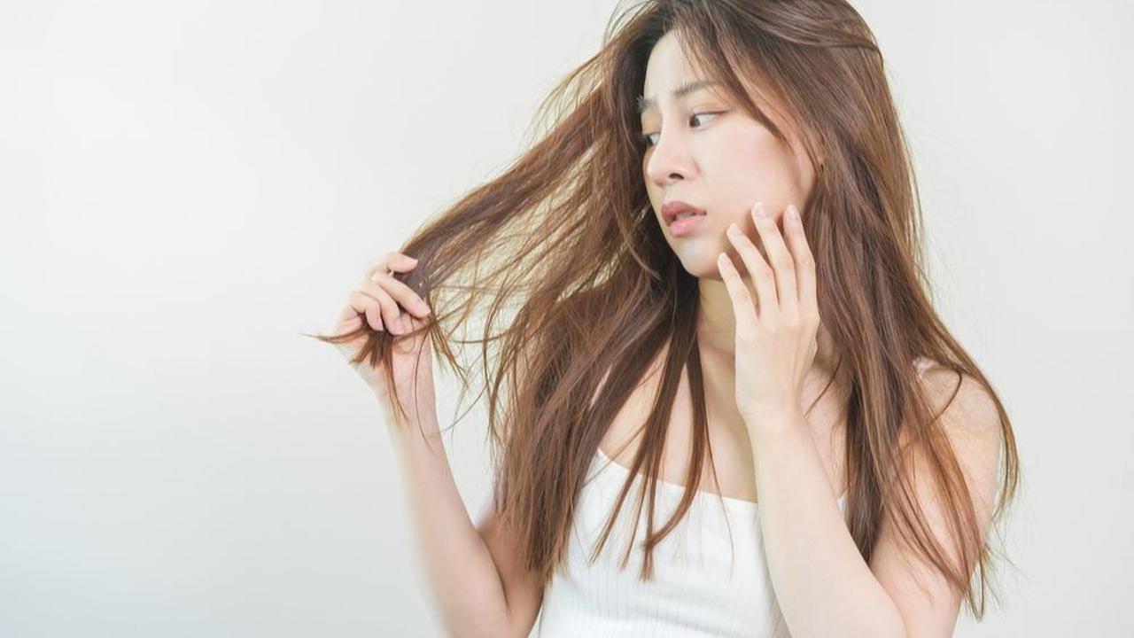 2. Jarang Merawat Rambut