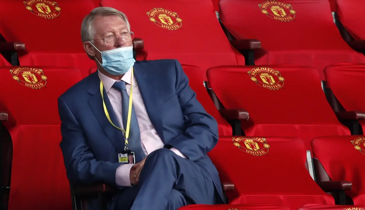 Tokoh yang menentang di antaranya Sir Alex Ferguson. Menurutnya, Liga Super Eropa adalah langkah mundur dari 70 tahun sepak bola klub Eropa dan tidak menghargai kesempatan klub kecil untuk berlaga di kompetisi kasta tertinggi Eropa. (AFP/Clive Brunskill/Pool)