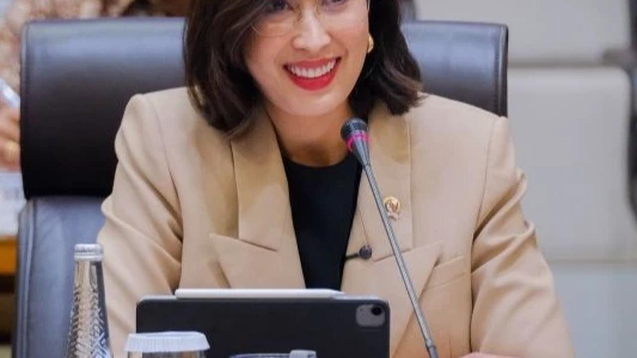 Klarifikasi Menteri Pariwisata dan Ekonomi Kreatif: Widiyanti Putri Wardhana Tegaskan Tidak Tolak Rapat DPR