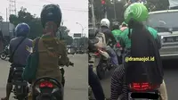 6 Kelakuan Cewek saat Pakai Helm di Jalan Ini Kocak (sumber: Instagram.com/awreceh.id dan Instagram/dramaojol.id)