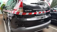 Mobil yang diduga terkait kasus Jiwasraya disita Kejaksaan Agung dari rumah tersangka S di Duren Sawit, Jakarta, Kamis (16/1/2020). (Istimewa)