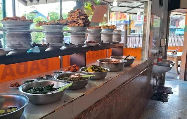 7. RM Padang Giwangan Jadi Alternatif Cepat untuk Berbuka dengan Menu Padang