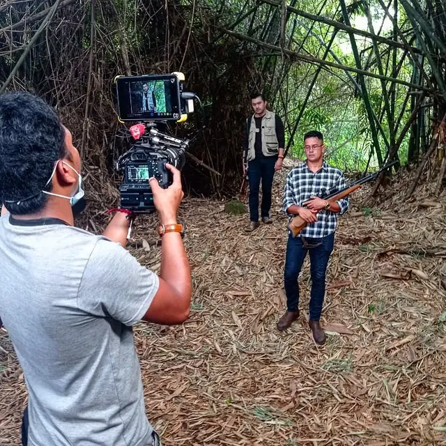 6 Potret Terbaru Fathir Muchtar Tanpa Brewok, Bikin Pangling