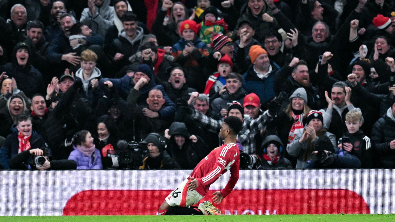 Foto: Amad Diallo Sang Pahlawan, Cetak Hat-trick Bawa MU Comeback Sensasional atas Southampton di Liga Inggris