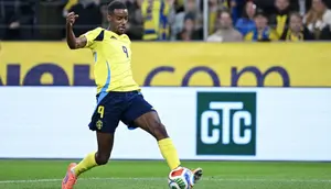 Alexander Isak Cedera, Tinggalkan Timnas Swedia dan Kembali ke Liverpool