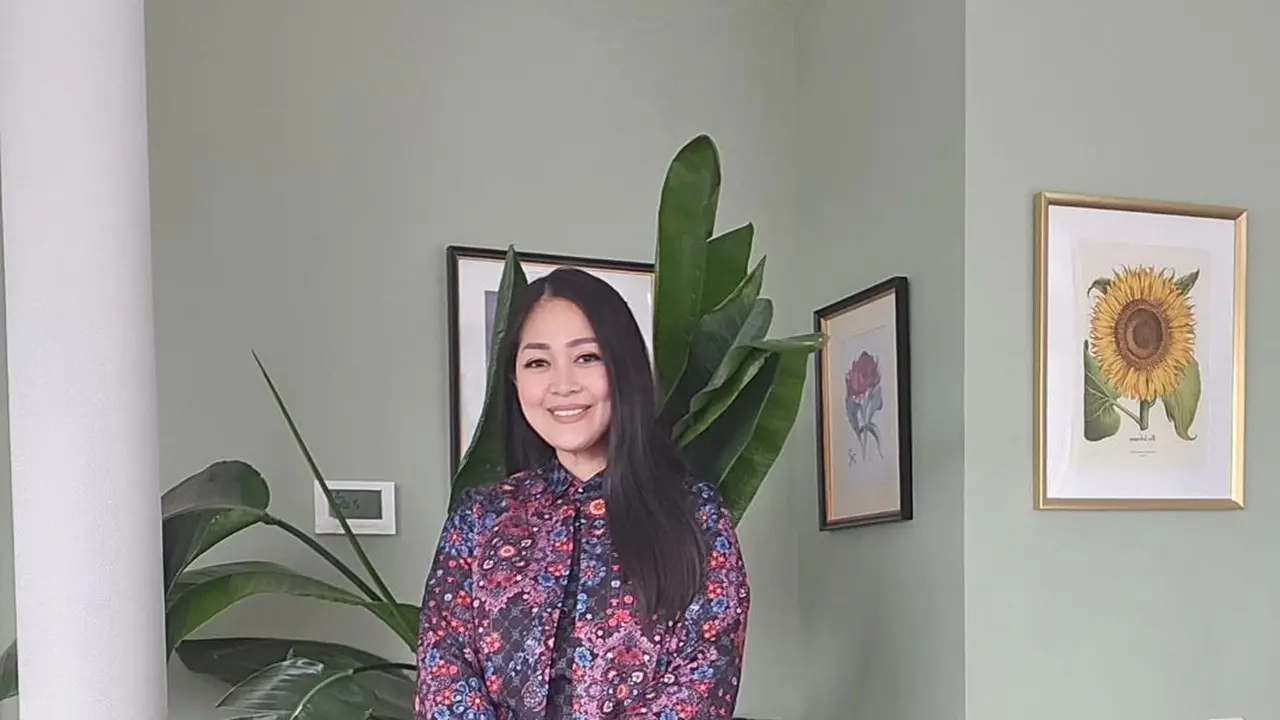 Profil dan Fakta Menarik Gracia Indri, Punya Kakak Ipar Bule Belanda Mualaf dan Kenakan Hijab