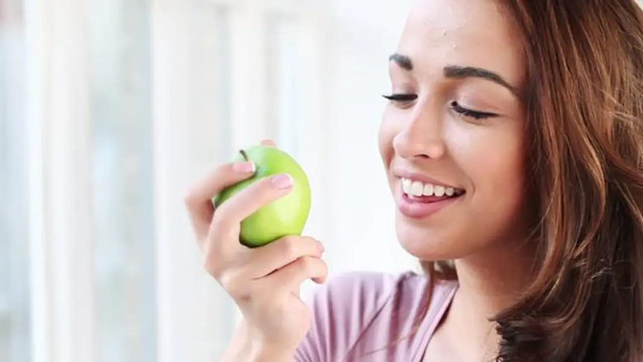 Sudah benarkah cara kita mengonsumsi buah?/Copyright shutterstock.com