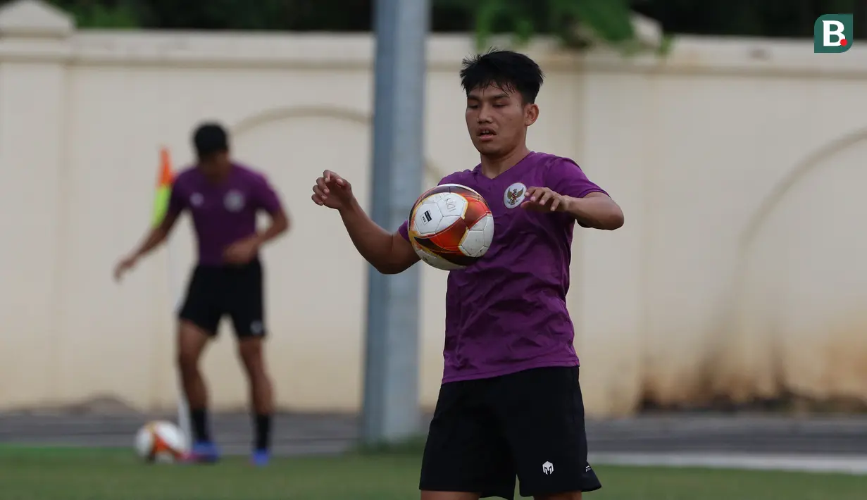 <p>Kemenangan di laga kedua melawan Timor Leste menjadi harga mati bagi Timnas Indonesia. Witan Sulaeman dkk wajib meraup tiga poin penuh untuk menjaga peluang lolos ke semifinal. (Bola.com/Ikhwan Yanuar)</p>