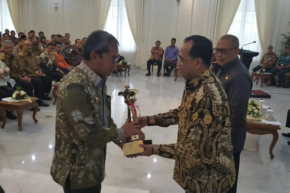 Benahi Lalu Lintas dan Angkutan, Makassar Dapat Penghargaan