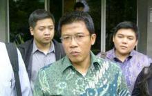Bawa bukti penghinaan, Misbakhun laporkan @benhan ke Polda Metro