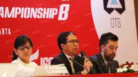 CEO PT. GTS (Gelora Trisula Semesta), Djoko Driyono (tengah) memimpin managers meeting Indonesia Soccer Championship B di Hotel Arya Duta, Jakarta, Selasa (19/4/2016). (Bola.com/Nicklas Hanoatubun)