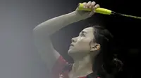 Tunggal putri Thailand, Jindapol Nitchaon, mengembalikan kok saat melawan tunggal China pada Indonesia Masters 2019 di Istora Senayan, Jakarta, Kamis (24/1). Jindapol gagal lolos ke perempat final. (Bola.com/M. Iqbal Ichsan)