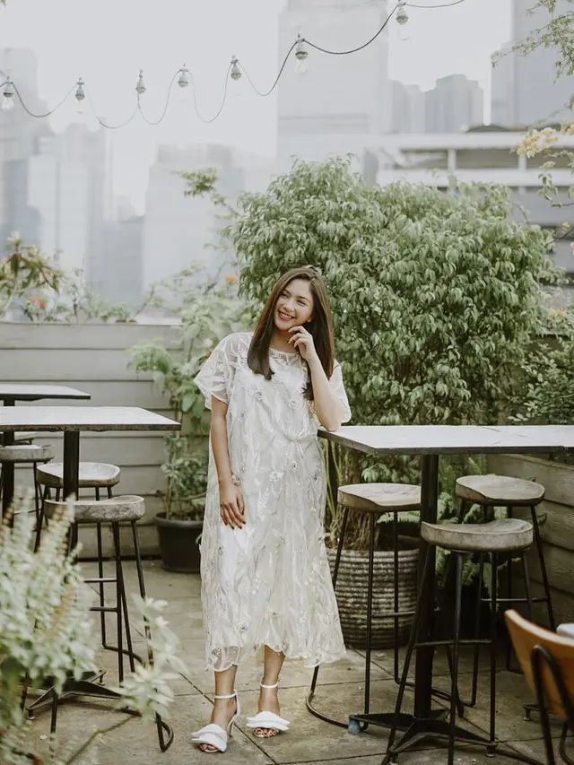 Inspirasi Baju Brokat Ala Jessica Mila