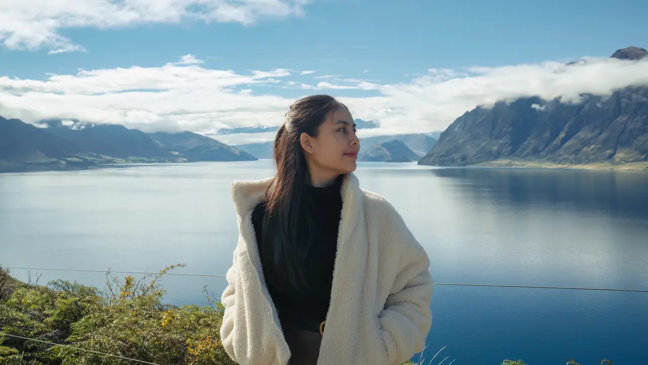 wanita oktober zodiak liburan