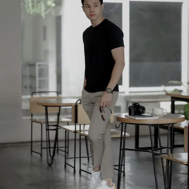 6 Potret Emeraldy Rafael, Pemeran Agil di Sinetron Love Story The Series
