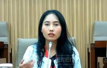 VIDEO: Curhat di DPR, Eks Pramugari Cantik Korban PHK & Kena 'Janji Manis' Maskapai Garuda