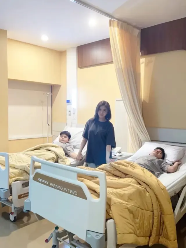 Dhena Devanka dan Anak