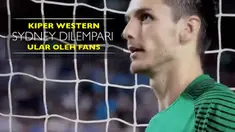 Berita video kiper Western Sydney Wanderers FC, Vedran Janjetovic, dilempari ular oleh suporter Sydney FC.