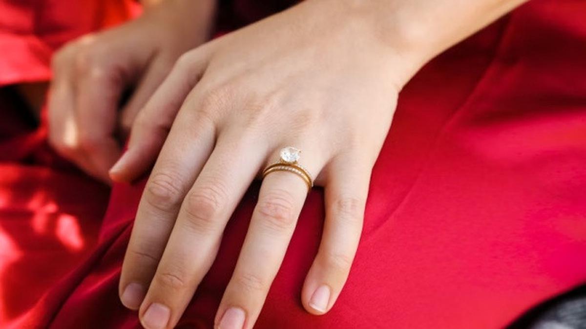 7 Rekomendasi Model Cincin untuk Jari Pendek, Sempurnakan Penampilan dengan Desain Elegan