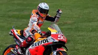 Selain harus bersaing dengan lawan, Marc Marquez harus mengalahkan diri sendiri yang terbayang dengan memori butuk kecelakaan selama balapan di MotoGP Jerman. (AFP/Ronny Hartamann)