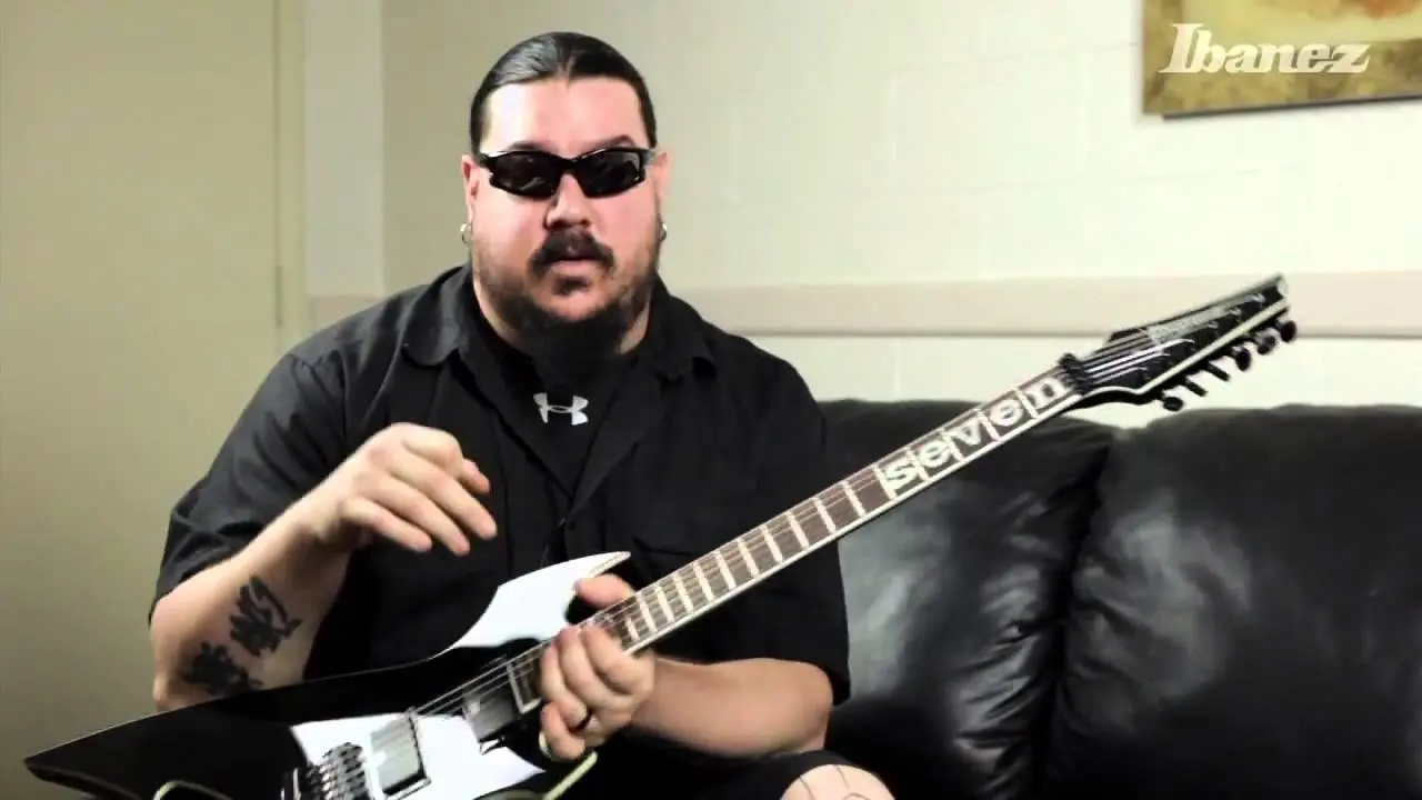 Usai ditikam oleh saudaranya sendiri, gitaris Slipknot ditangkap polisi.