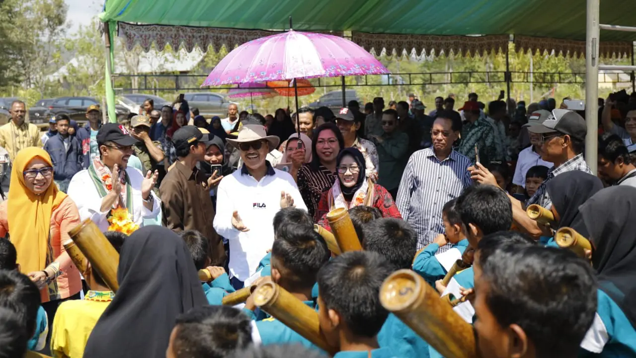 Bupati Kabupaten Konawe Selatan Surunuddin Dangga
