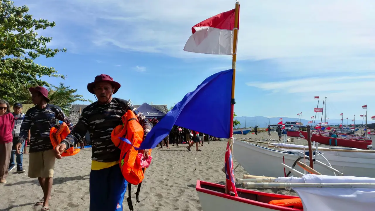 Lomba Perahu Layar