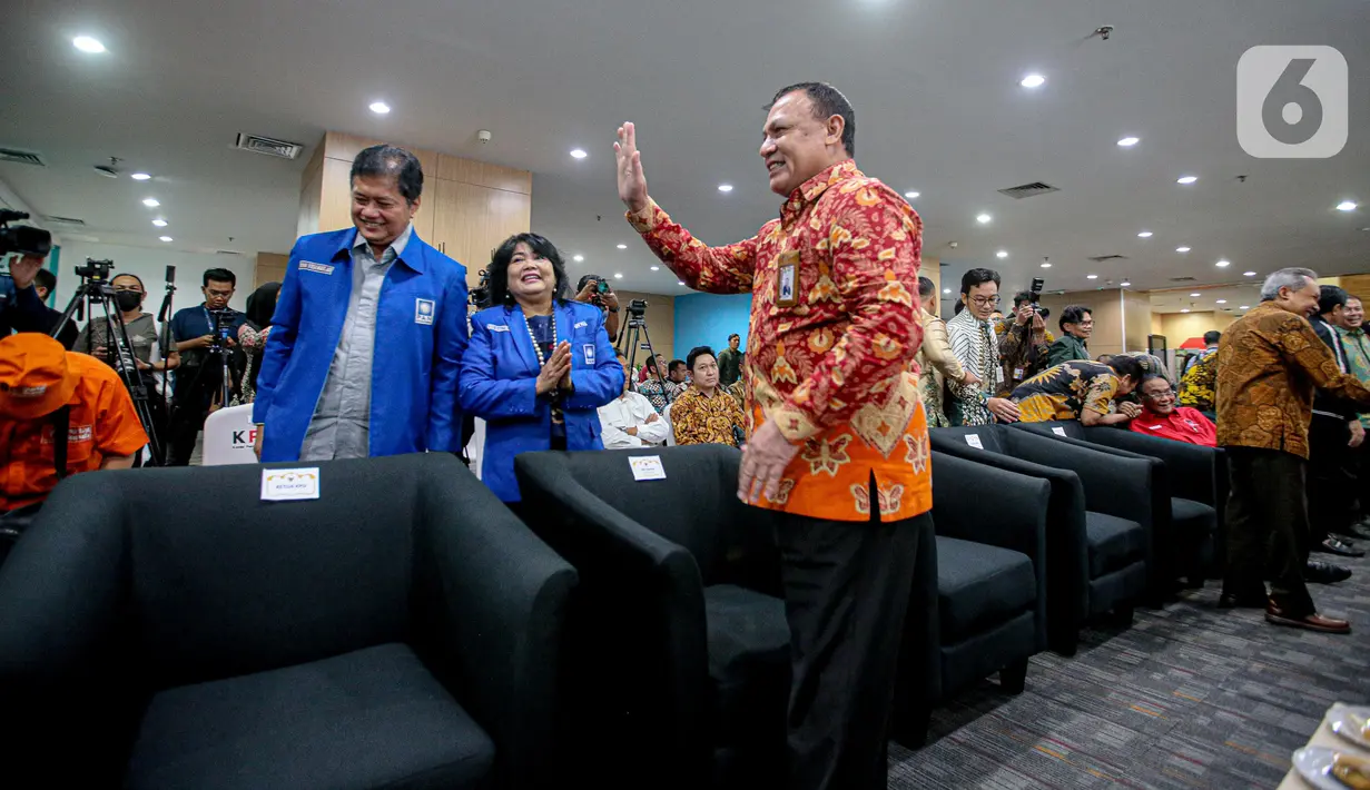 Selain Ketua KPK Firli Bahuri beserta Ketua KPU Hasyim Asy'ari dan Ketua Bawaslu Rahmat Bagja, dalam peluncuran kampanye ini juga dihadiri sejumlah perwakilan partai politik dan lembaga lainnya. (Liputan6.com/Faizal Fanani)